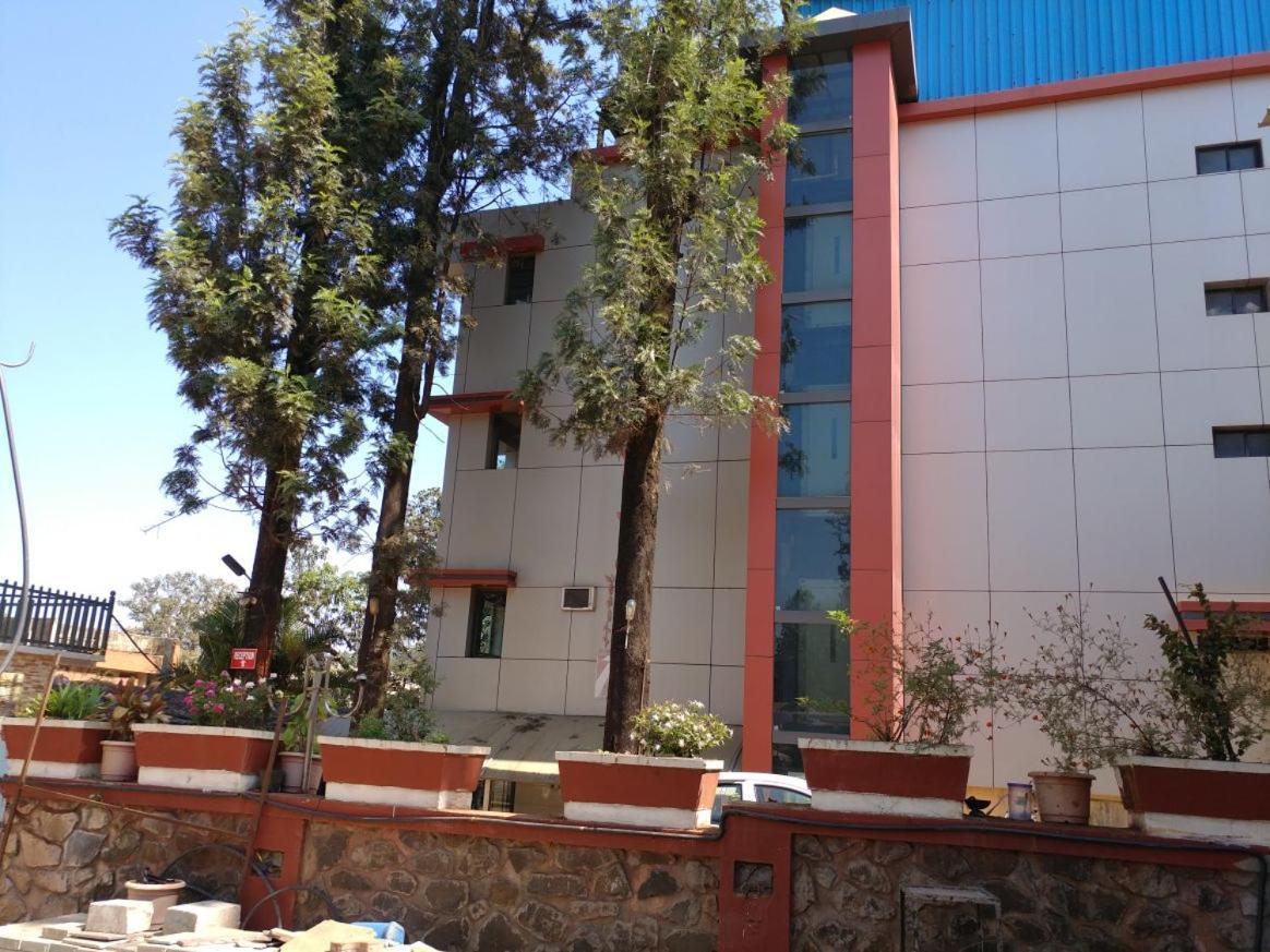 Hotel Rahil Plaza Panchgani Exterior photo